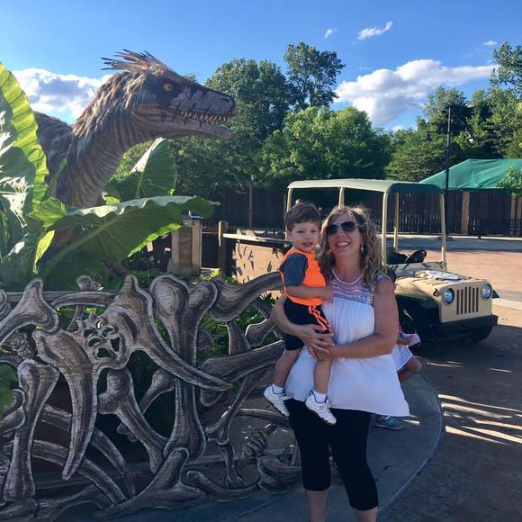 Meet your Posher, Cathy - Picture 1 of 1